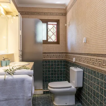 Gran Chalet Centrico Con Piscina Y Bbq Privada A 5 Minutos Playa Villa *