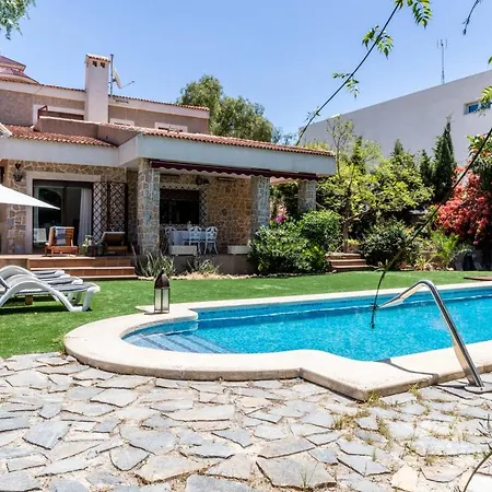 Gran Chalet Centrico Con Piscina Y Bbq Privada A 5 Minutos Playa Alicante